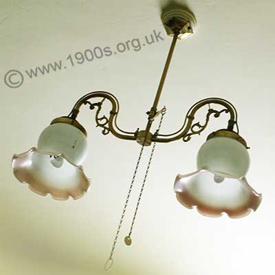 gas lights in Victorian homes