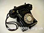 English domestic telephone from the early 1940s