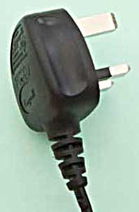 UK 13 amp plug showing cable and plug moulded together
