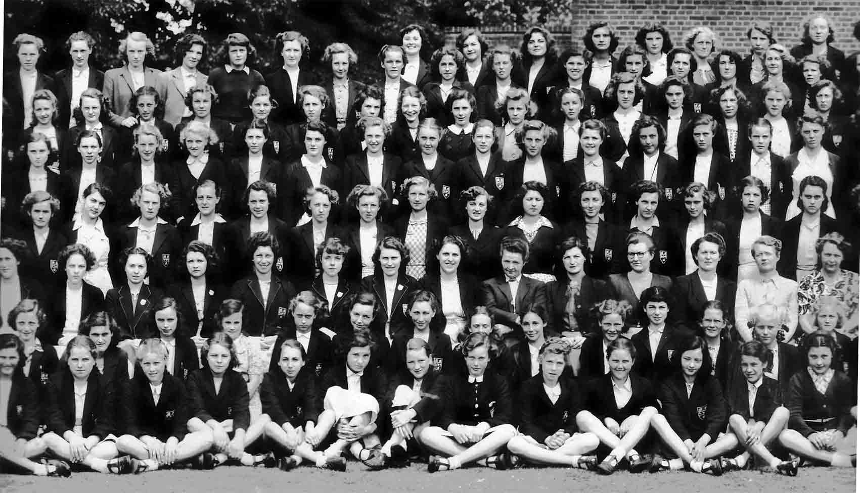 Second left section of the 1949 School photograph for Copthall County Grammar School