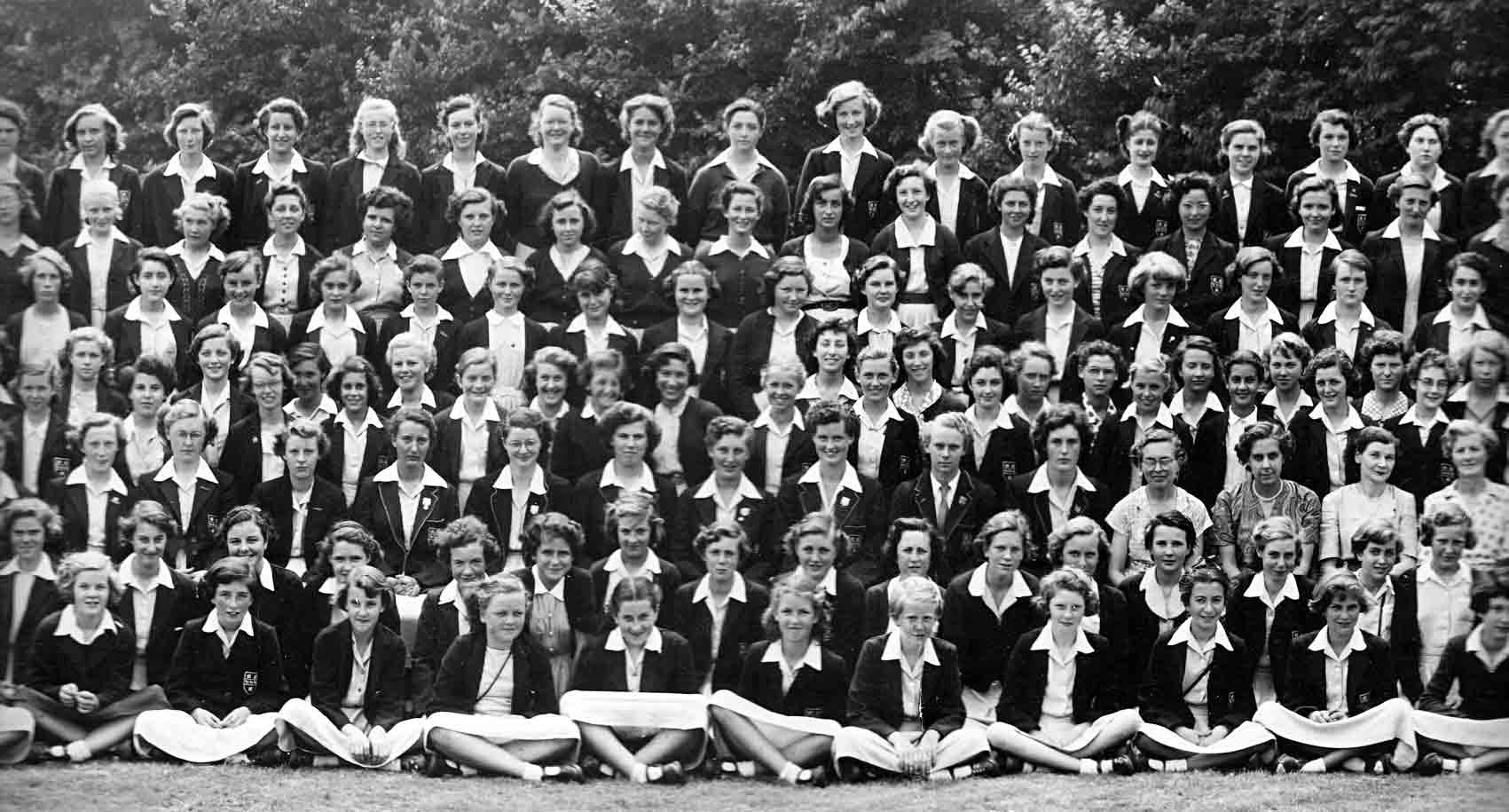 Second left section of the 1952 school photograph for Copthall County Grammar School