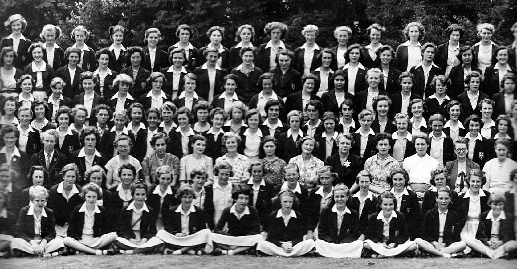 Third left section of the 1952 school photograph for Copthall County Grammar School