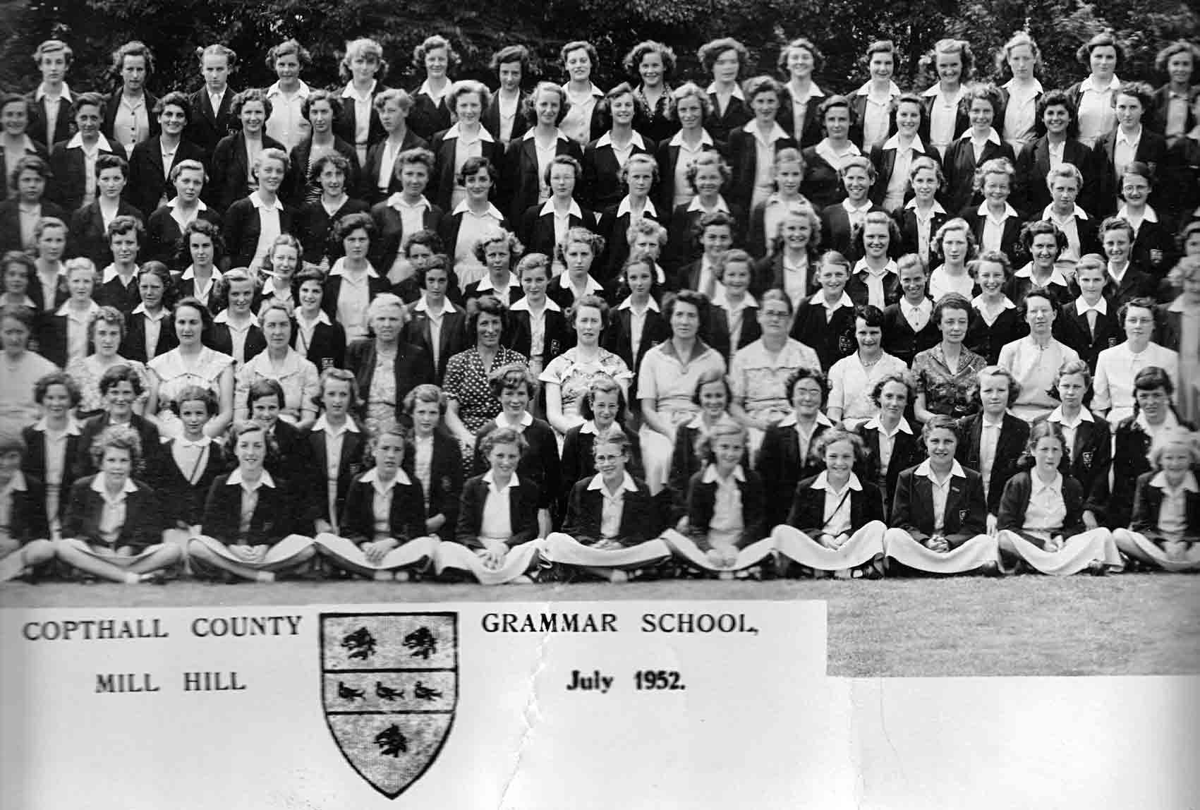 Fourth section of the 1952 school photograph for Copthall County Grammar School