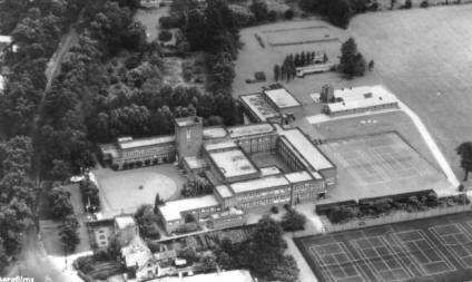 1950s aerial photograph of Copthall County Grammar School, Mill Hill, north London, small image