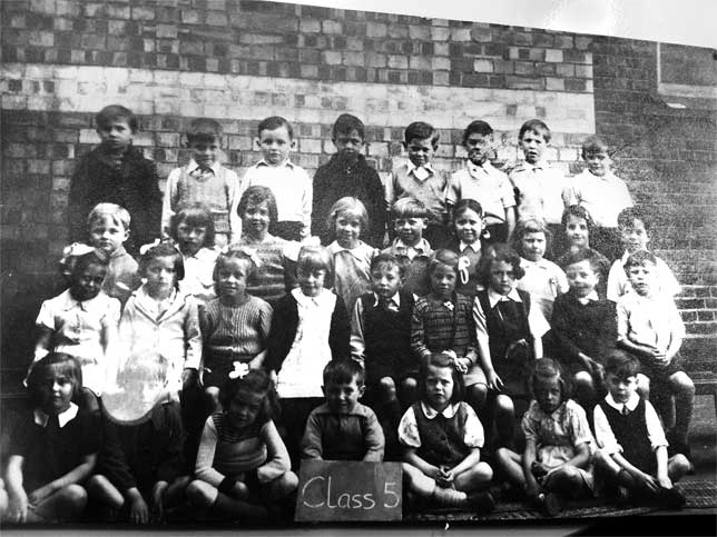Class 5 at Silver Street School, Edmonton, 1943