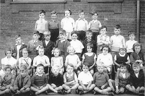 Class 5 at Silver Street School, Edmonton, 1942