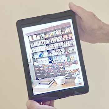 Showing an image on a tablet