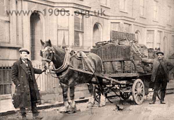 open-sided coal delivery cart, early 20th century UK