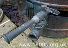 gas water heater: gas connection