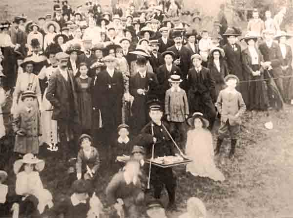 Children and teachers on a Sunday School outing, 1912
